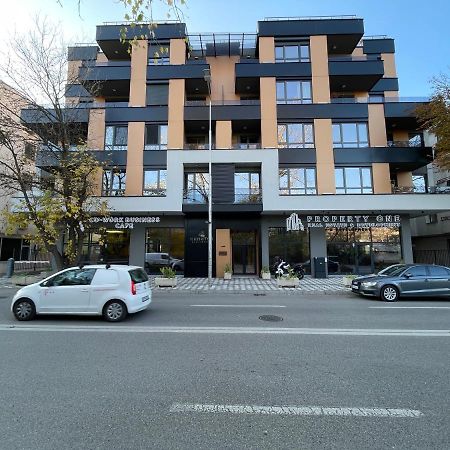 Roosevelt Apartment Skopje Buitenkant foto
